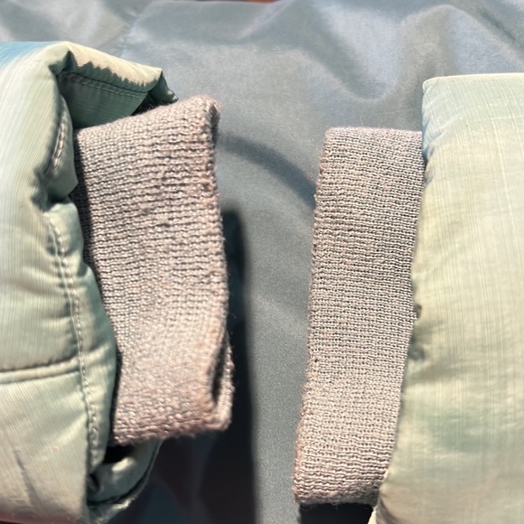 Marmot down puffer jacket-3 zipper pockets/cinch waist/up-down double-zip front - Picture 15 of 16